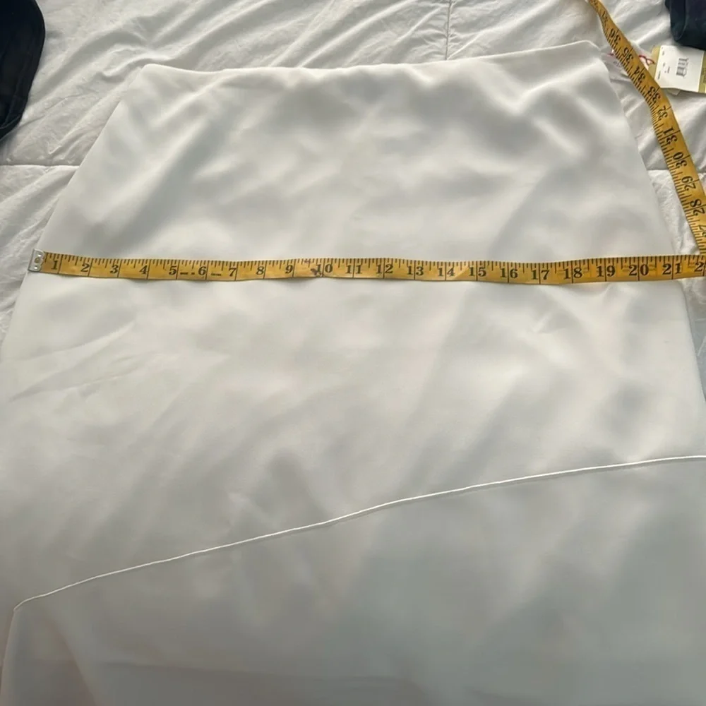 Anne Klein NWT white skirt
